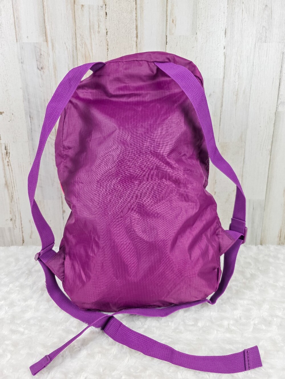 Columbia Women's Purple Lightweight Packable 2L Backpack with Pink Accent - Picture 3 of 7